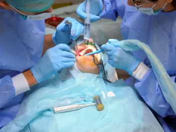 Fakty z historii implantów dentystycznych